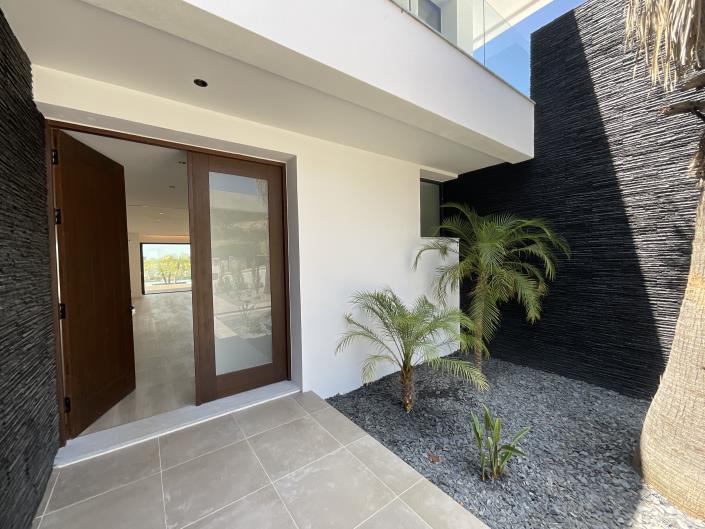 Image No.10-5 Bed House/Villa for sale