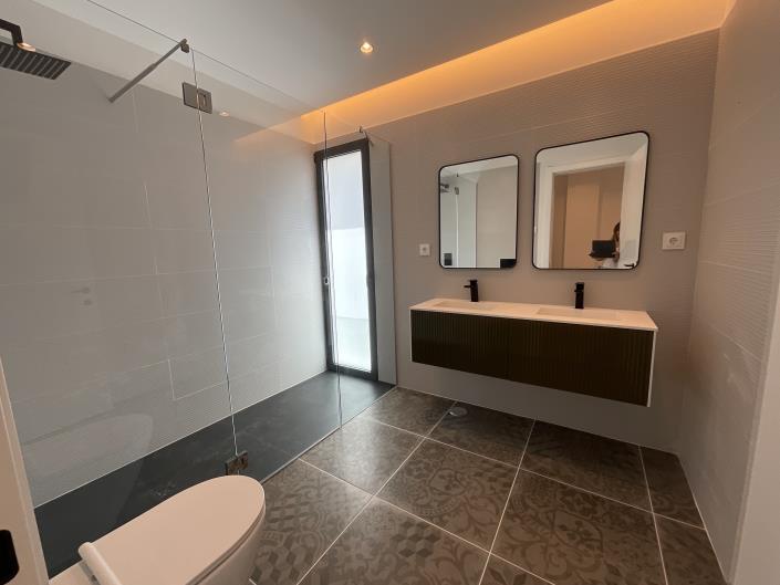 Image No.38-5 Bed House/Villa for sale