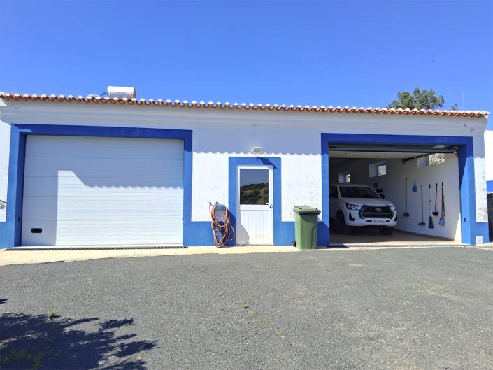 Image No.20-3 Bed Property for sale