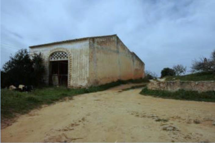 Image No.17-19 Bed Property for sale