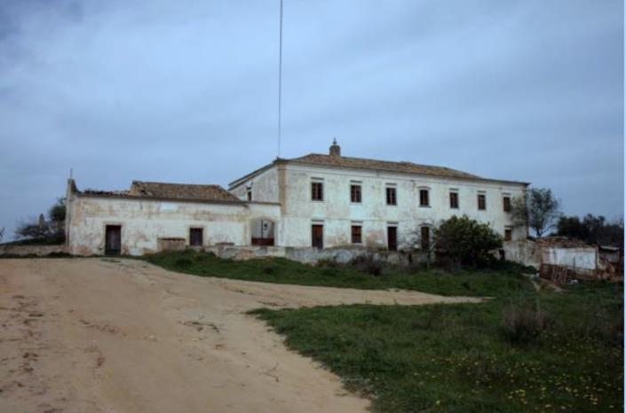 Image No.19-19 Bed Property for sale