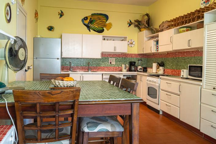 Image No.9-3 Bed Condo for sale