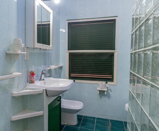 Image No.14-3 Bed Condo for sale