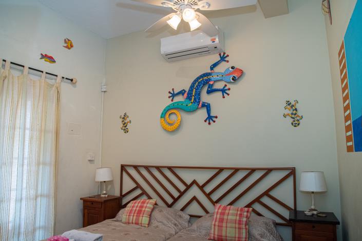 Image No.17-3 Bed Condo for sale