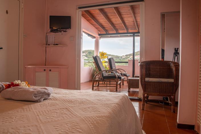 Image No.22-3 Bed Condo for sale