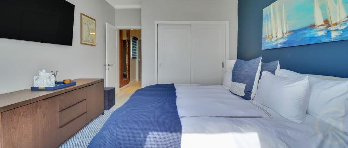 Image No.22-3 Bed Condo for sale