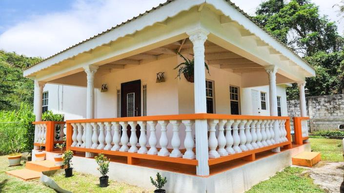 Image No.3-3 Bed House for sale