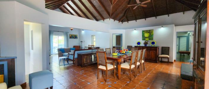 Image No.2-4 Bed House/Villa for sale