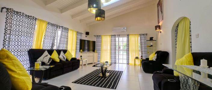 Image No.1-9 Bed House/Villa for sale