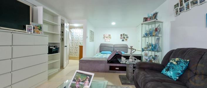 Image No.42-9 Bed House/Villa for sale