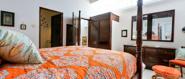 Image No.17-2 Bed House for sale