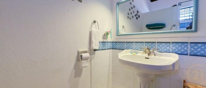 Image No.18-2 Bed House for sale