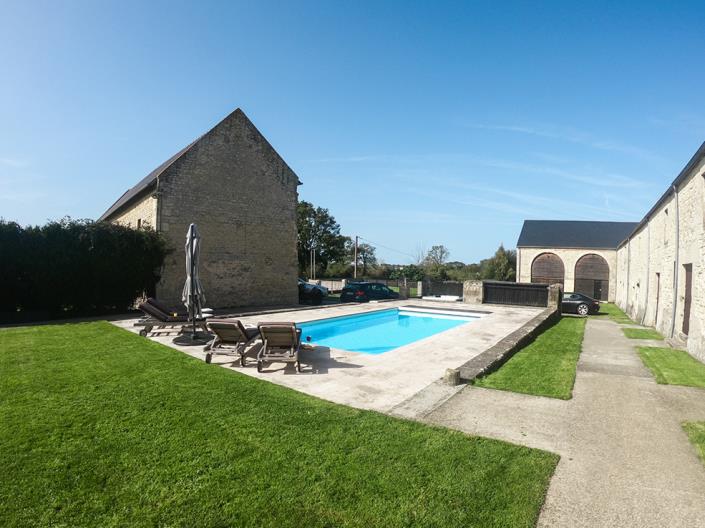 Image No.2-8 Bed Country Property for sale