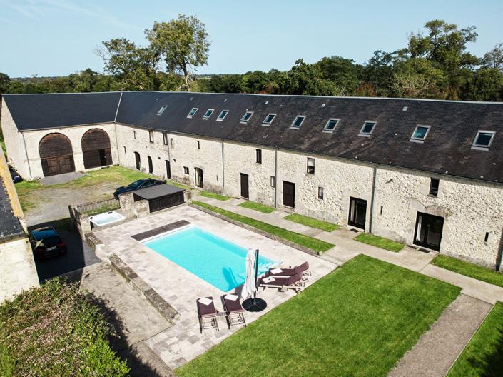 Image No.3-8 Bed Country Property for sale