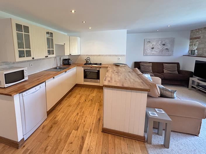 Image No.15-8 Bed Country Property for sale