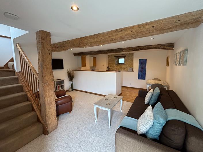 Image No.16-8 Bed Country Property for sale