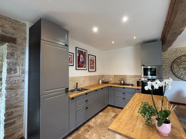 Image No.21-8 Bed Country Property for sale