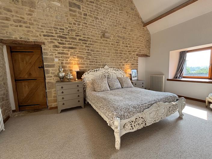 Image No.23-8 Bed Country Property for sale