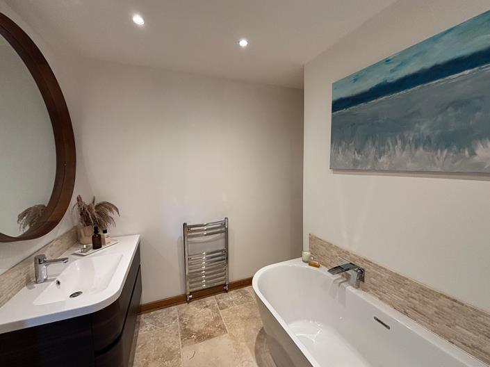 Image No.26-8 Bed Country Property for sale