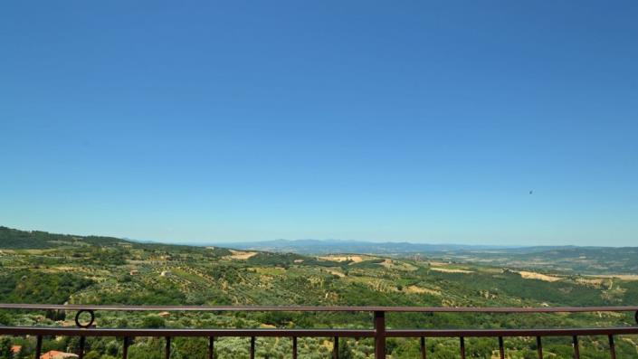 Image No.9-3 Bed Townhouse for sale