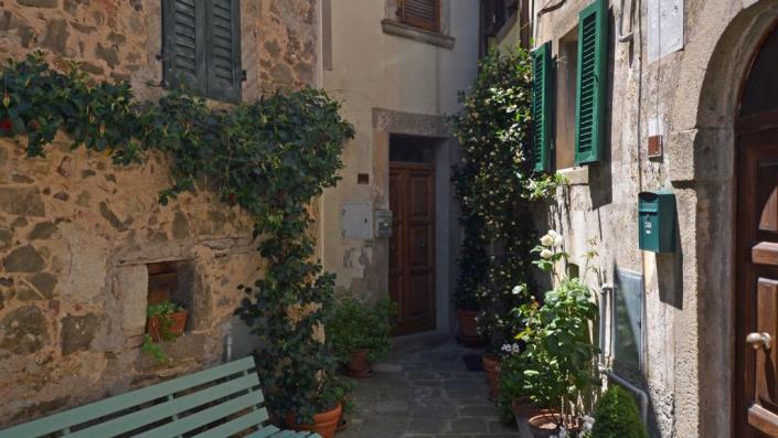 Image No.19-3 Bed Townhouse for sale