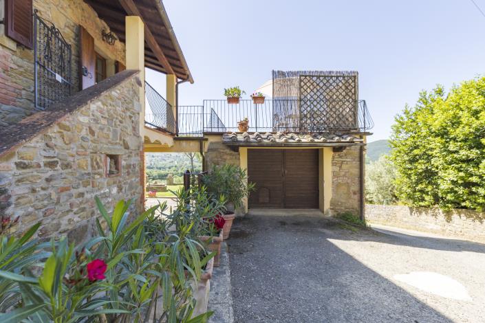 Image No.24-6 Bed Country House for sale