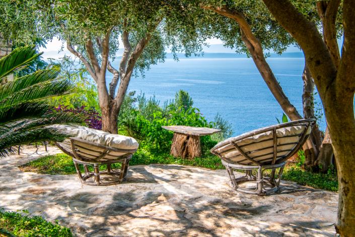 Image No.6-8 Bed House/Villa for sale