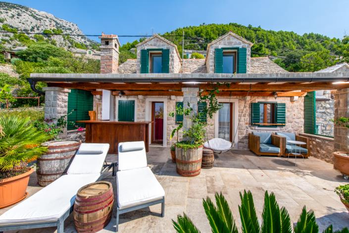 Image No.8-8 Bed House/Villa for sale