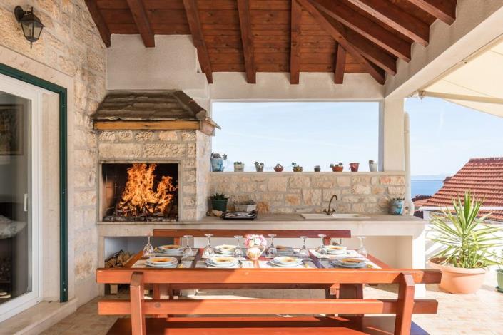 Image No.6-4 Bed Village House for sale