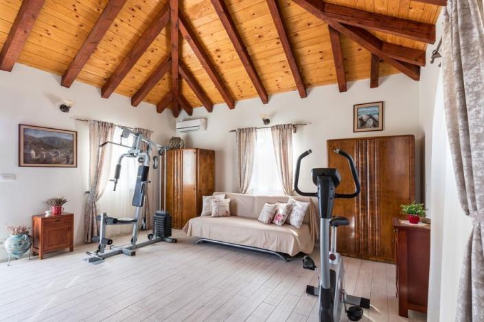 Image No.14-4 Bed Village House for sale