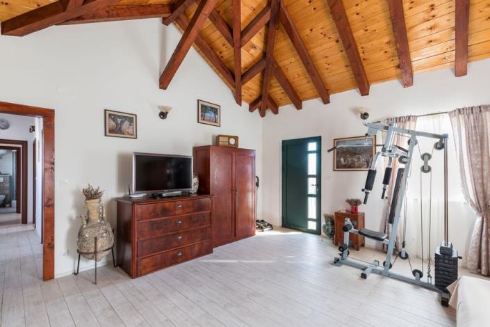 Image No.15-4 Bed Village House for sale