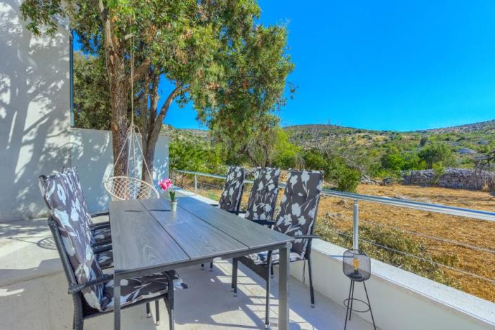 Image No.17-3 Bed Country House for sale