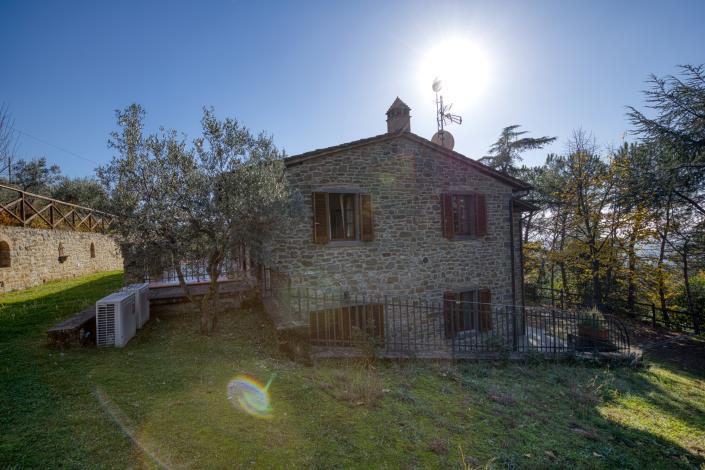 Image No.12-4 Bed Country House for sale