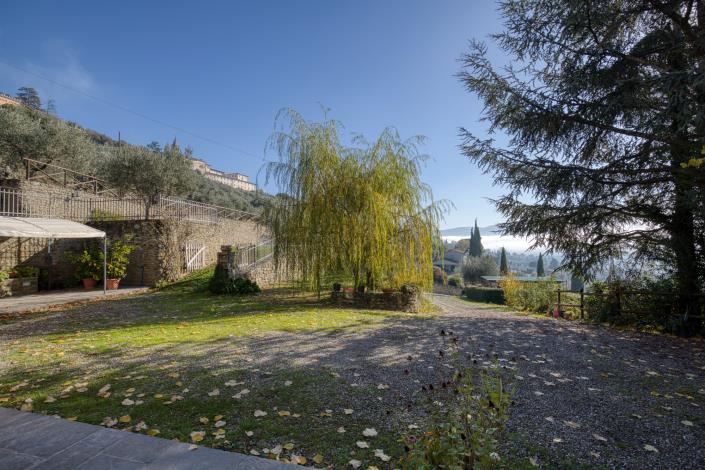 Image No.17-4 Bed Country House for sale