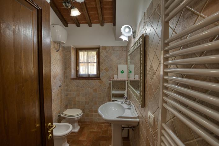 Image No.24-4 Bed Country House for sale