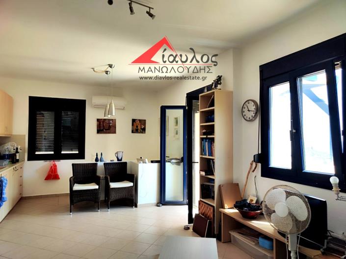 Image No.6-3 Bed Maisonette for sale