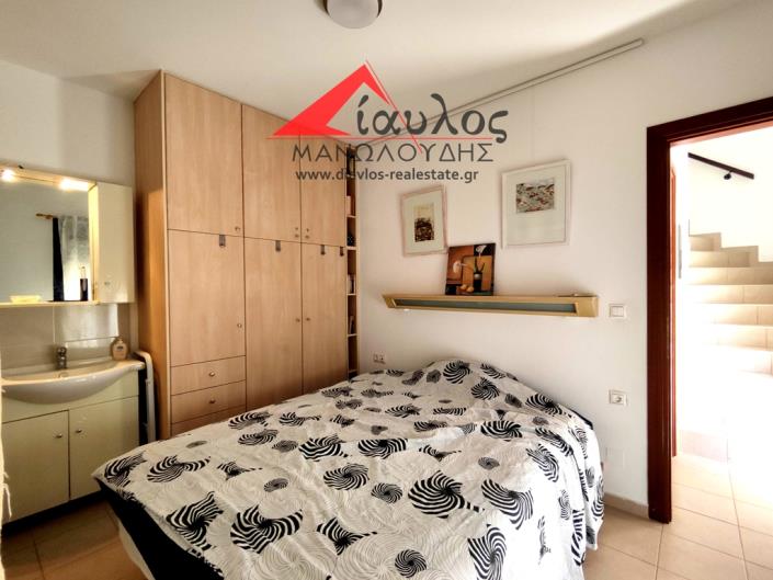 Image No.12-3 Bed Maisonette for sale