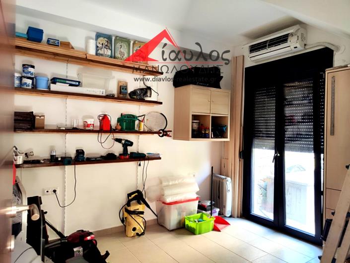 Image No.17-3 Bed Maisonette for sale