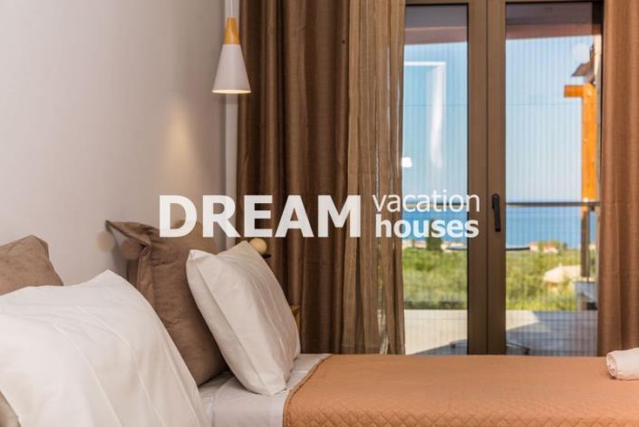 Image No.7-4 Bed Villa for sale