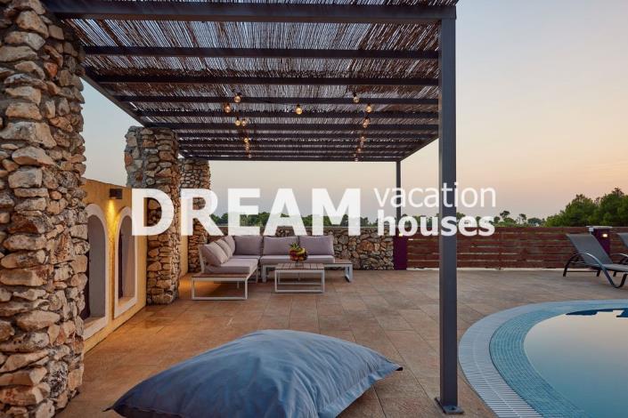 Image No.12-4 Bed Villa for sale