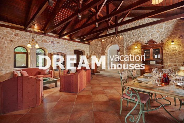 Image No.4-4 Bed Villa for sale