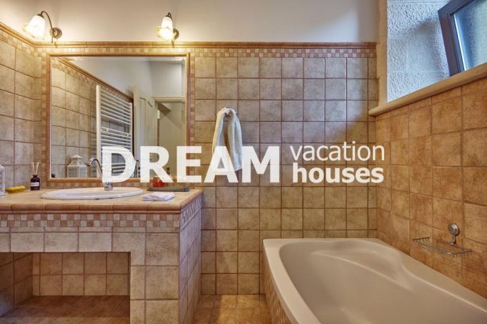 Image No.22-4 Bed Villa for sale