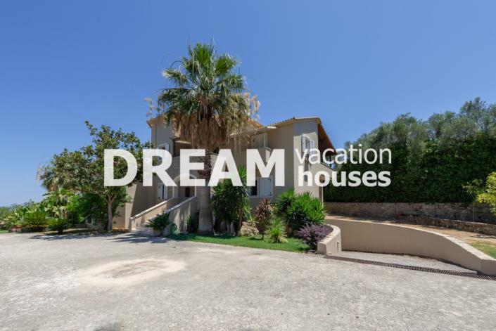 Image No.34-5 Bed Villa for sale