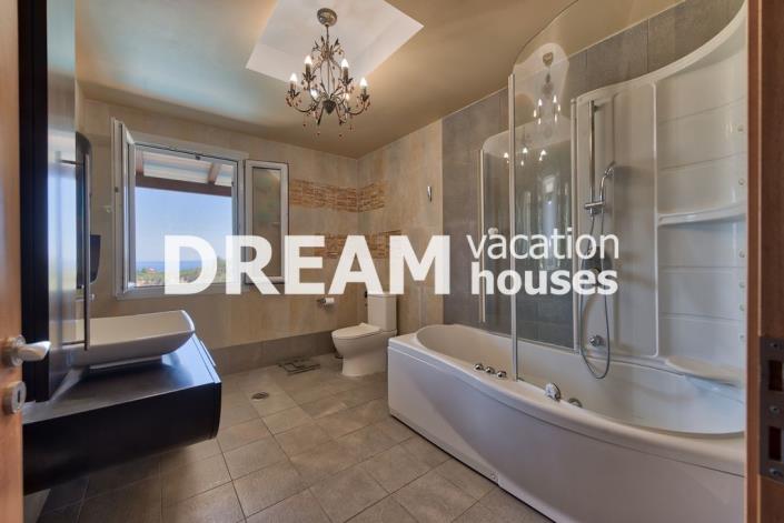 Image No.28-5 Bed Villa for sale