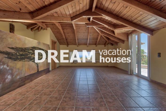 Image No.38-5 Bed Villa for sale