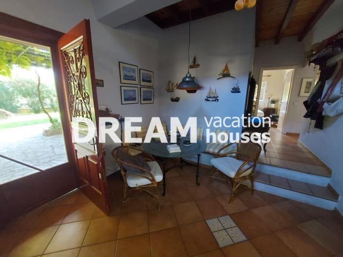 Image No.8-3 Bed House for sale