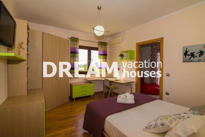 Image No.16-4 Bed Villa for sale