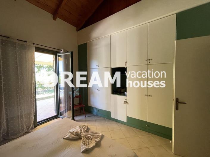 Image No.14-3 Bed House for sale