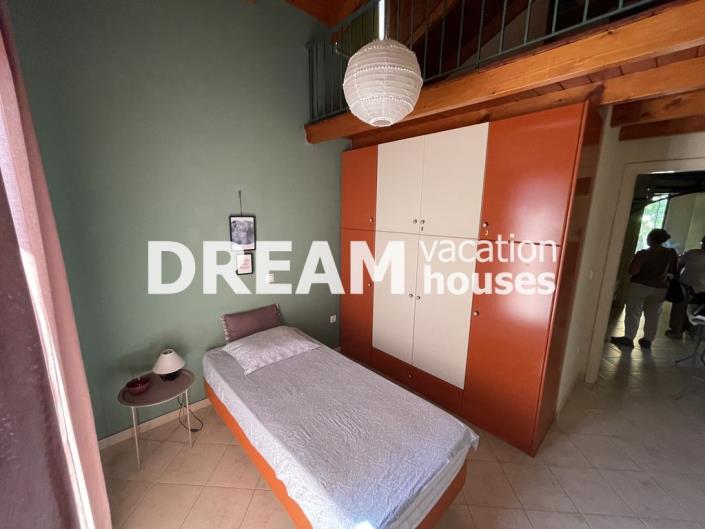 Image No.16-3 Bed House for sale