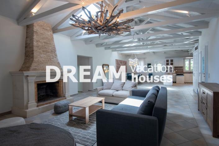 Image No.5-5 Bed Villa for sale